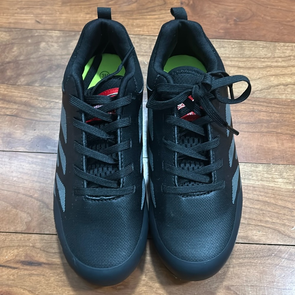 Size 3 Rawlings kids baseball cleats